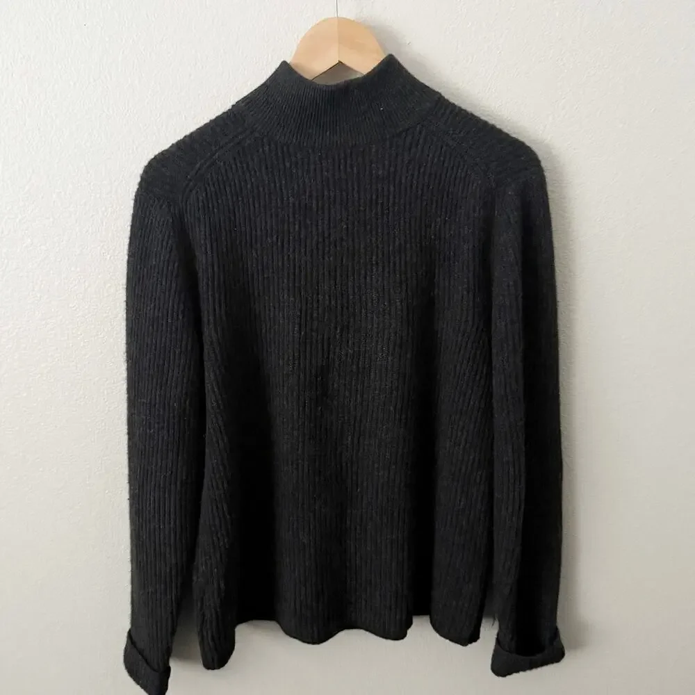 BANANA‎ REPUBLIC | Men's Charcoal Gray Ribbed Zip Sweater Wool Camel | Medium